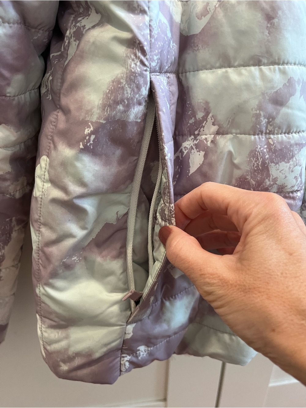 The North Face Reversible Mossbud Swirl Girls' Jacket Size L (14/16) - Picture 4 of 16